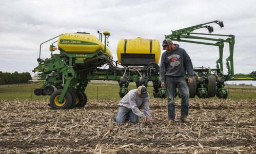Farm groups urge Biden administration to revoke fertilizer tariffs