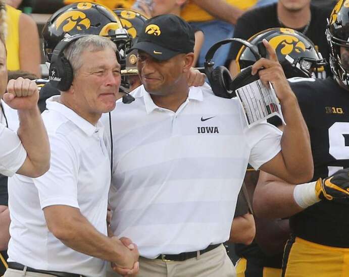 Kirk Ferentz alone at Iowa's top, but not alone in enjoying it