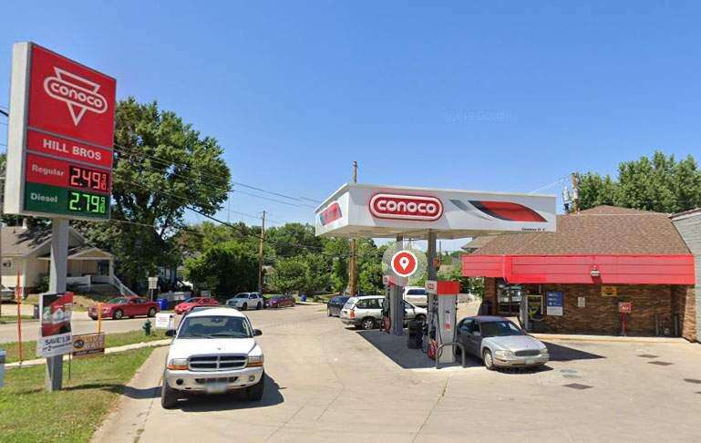 Hills Bros Conoco in SE Cedar Rapids robbed at gunpoint