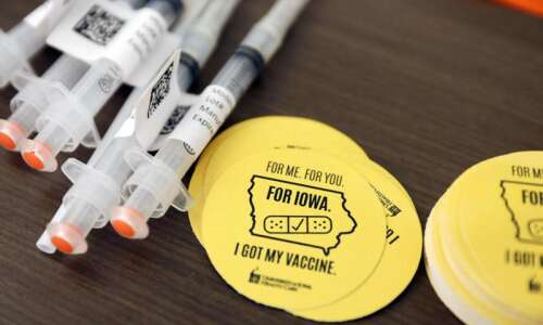 Few Iowa nursing homes reporting staff vaccination rates