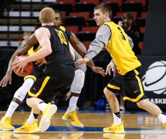 Senior a guiding force for Hawkeyes in practice