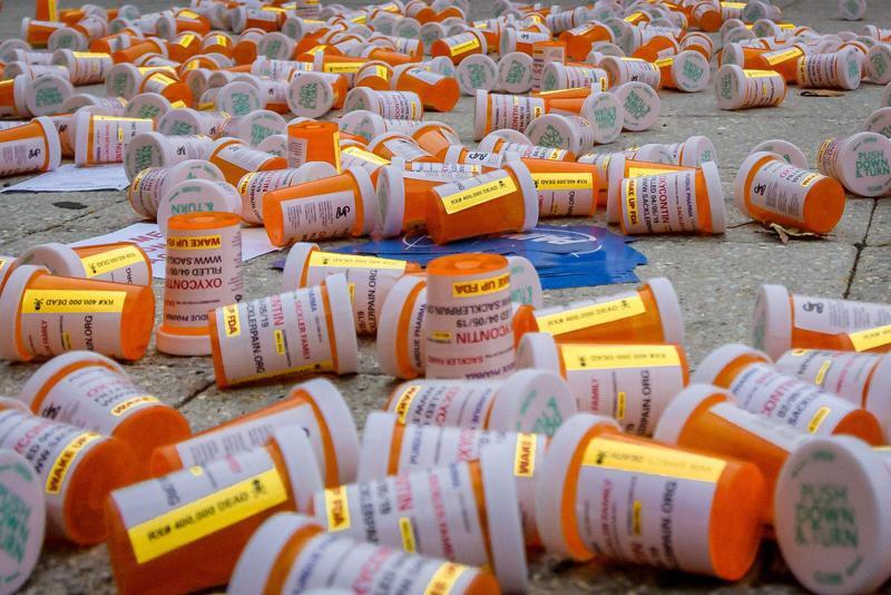 Dopesick: Bukan pil pereda nyeri opioid yang membuat Iowans sekarat