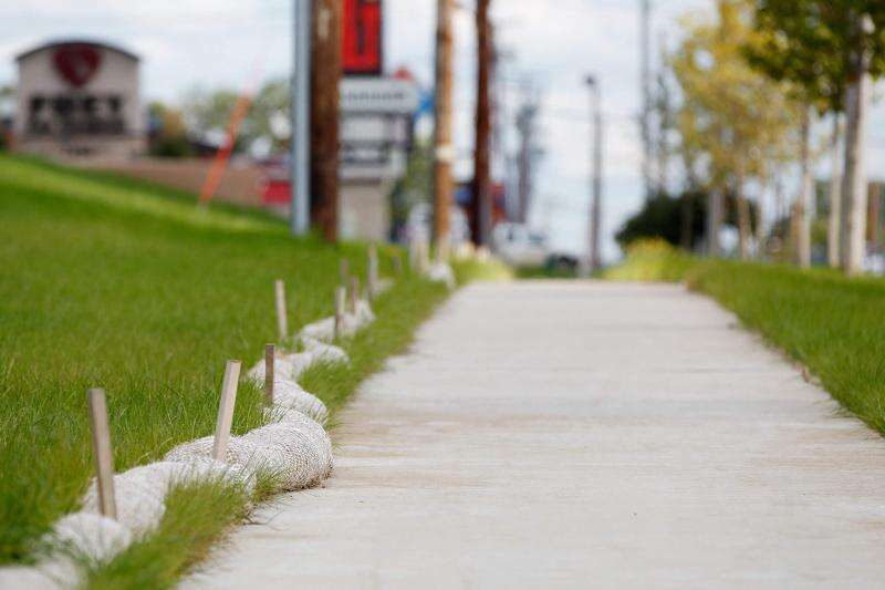 After sidewalks installed, some Cedar Rapids critics admit they are better off