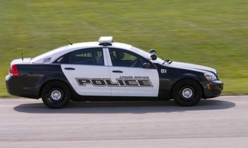 Police investigating possible stabbing in SW Cedar Rapids Thursday