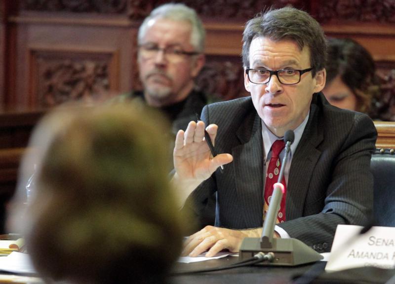 Jalan panjang Senator Negara Bagian Joe Bolkcom menuju kebijakan ganja yang masuk akal di Iowa