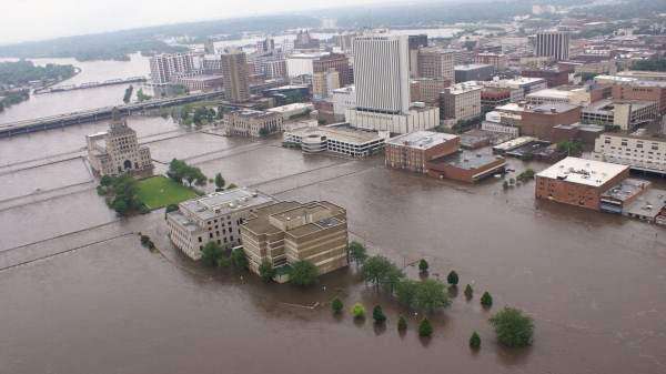 Cedar Rapids flood proposal advances in Iowa Legislature, despite 'heartburn'