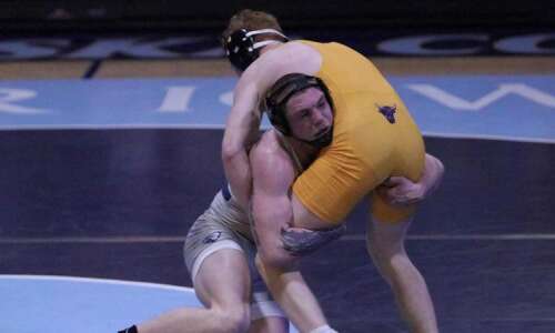 Upper Iowa brings 4 young qualifiers to NCAA Division II…