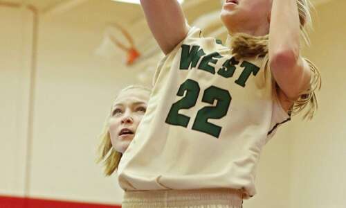 Iowa high school girls’ basketball rankings: Cedar Falls jumps to…