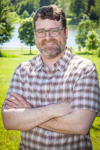 Paul Roesler wins seat on Iowa City school board