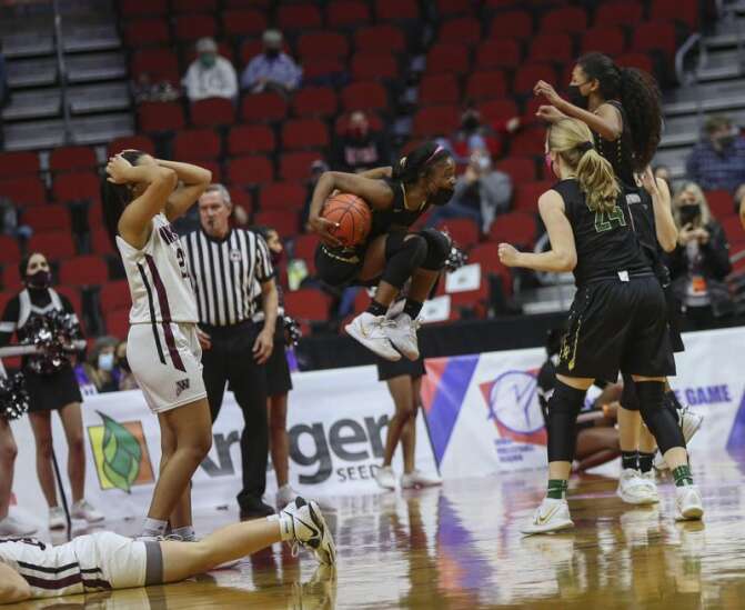 Photos: Iowa City West vs. Waterloo West, Iowa Class 5A girls’ state basketball quarterfinals: