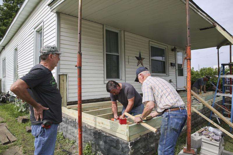 Matthew 25’s Transform Week: Hundreds of volunteers in Cedar Rapids lend hearts and hands to neighbors