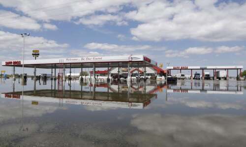 Senators urge changes to reduce Missouri River flooding