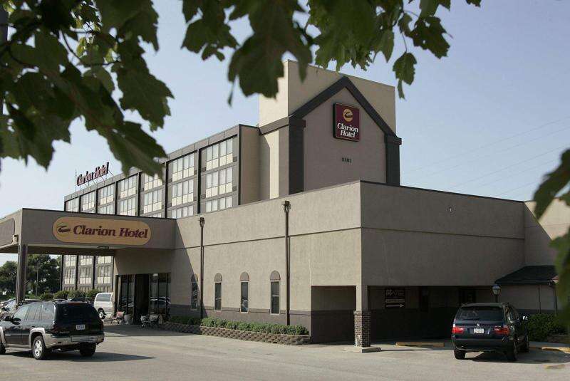 Cedar Rapids hotel can no longer use Clarion name
