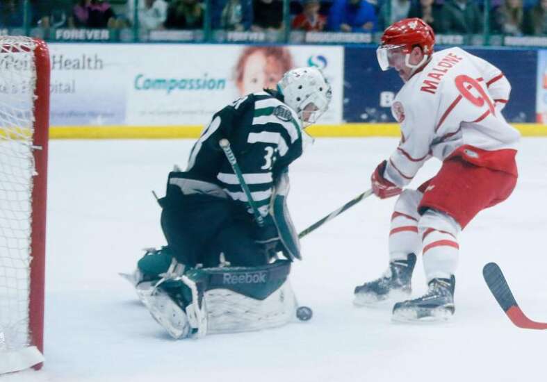 Dubuque sweeps the RoughRiders