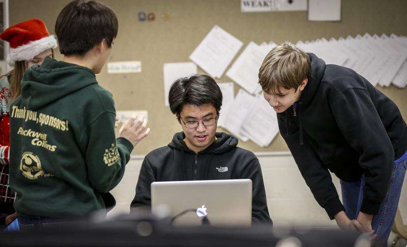 Iowa City West student heading to Seattle for math contest