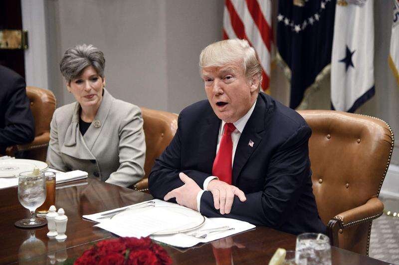 Donald Trump, Joni Ernst have slight leads in poll of Iowa voters