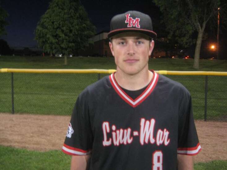 Pitcher Josh Strauss, timely hitting launches Linn-Mar baseball into Metro title game
