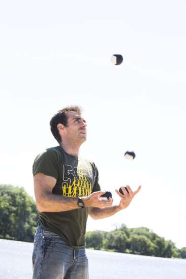 Festival to bring hundreds of jugglers to Cedar Rapids this month