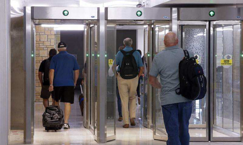Eastern Iowa Airport debuts roomier security screening space, new exit lane technology