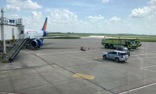 Allegiant flight makes emergency landing in Cedar Rapids