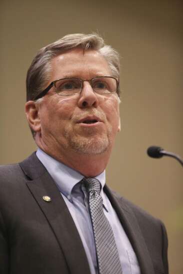 Linn supervisor chides Cedar Rapids council over ‘backroom’ decisions