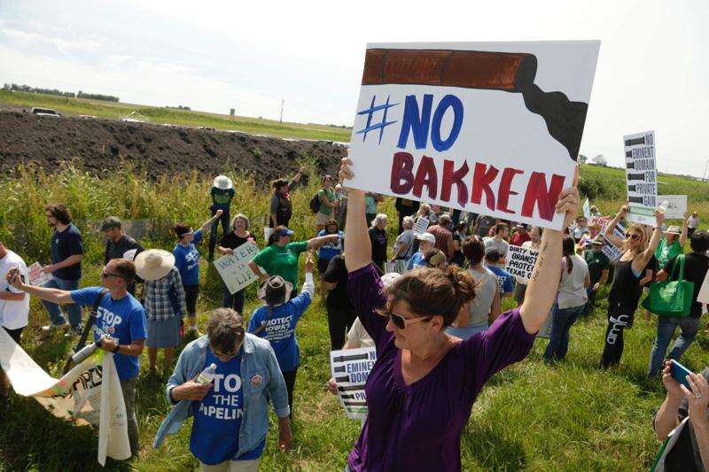 Bakken pipeline protest brings 30 arrests