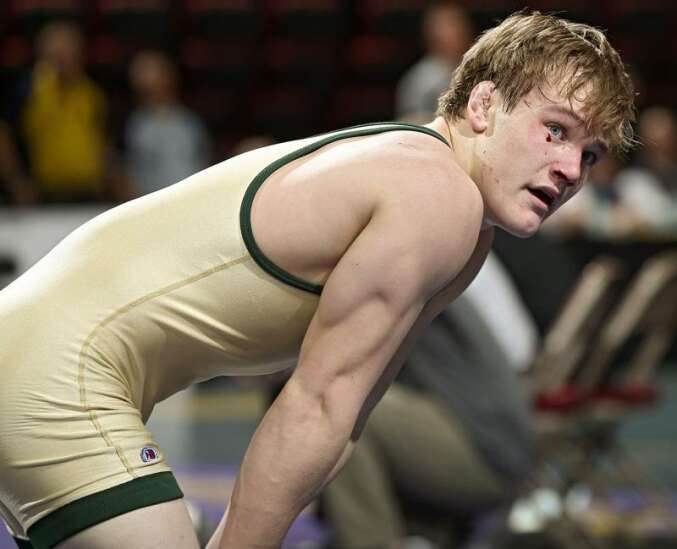 Iowa City West’s Nelson Brands wins Independence title