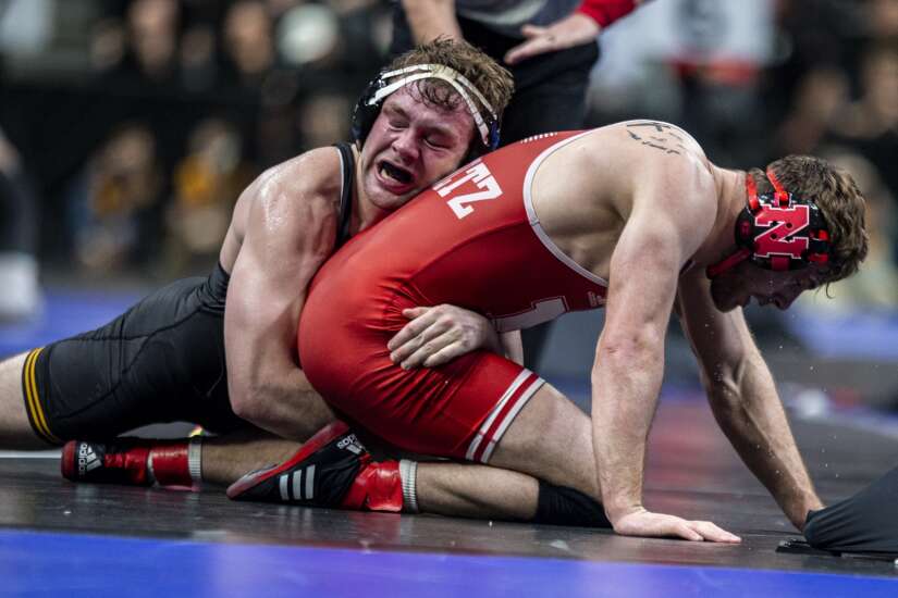 NCAA wrestling 2022: Friday’s results, team scores and more