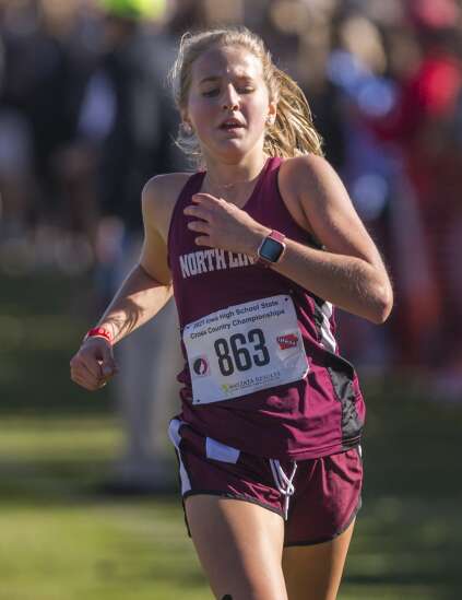 A glance at Thursday’s 2A and 1A Iowa high school cross country state-qualifying meets
