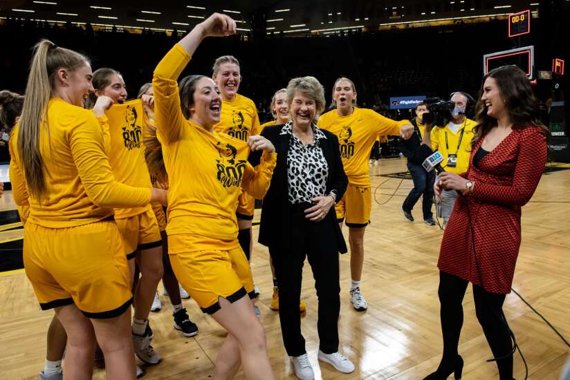 50 Iowa moments since Title IX: Iowa coach Lisa Bluder wins 800th career game