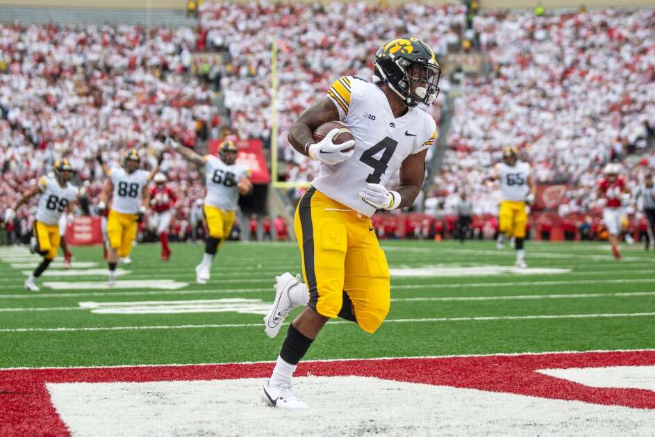 Iowa football runs to front of Big Ten West with win over