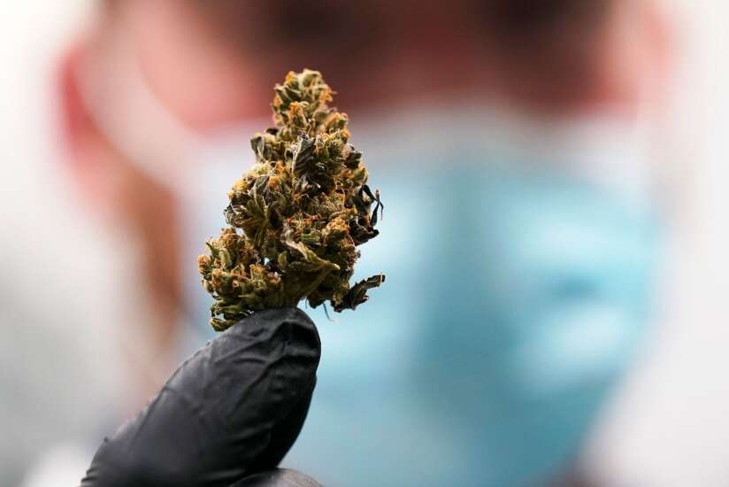 U.S. patchwork of pot laws breeds confusion: Why Iowa must allow raw marijuana for medical patients