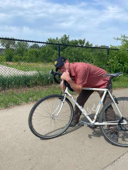 Iowa City man gets back stolen bike, with help from a six-pack 