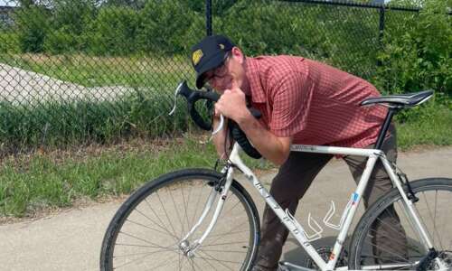 Homeless men help Iowa City man recover stolen bike