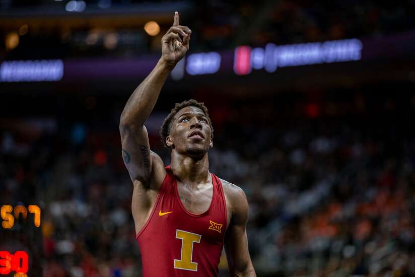 Iowa State wrestling: David Carr ‘on the hunt’ for a national title after bump up to 165