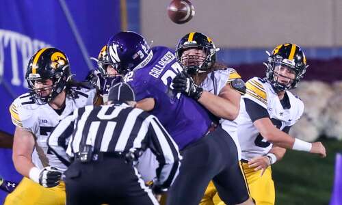 Iowa football at Northwestern: Live updates, highlights, analysis
