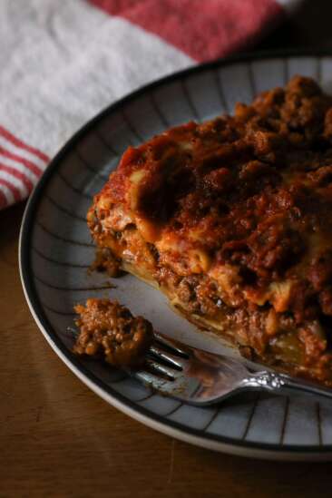 This easy lasagna recipe can feed a crowd