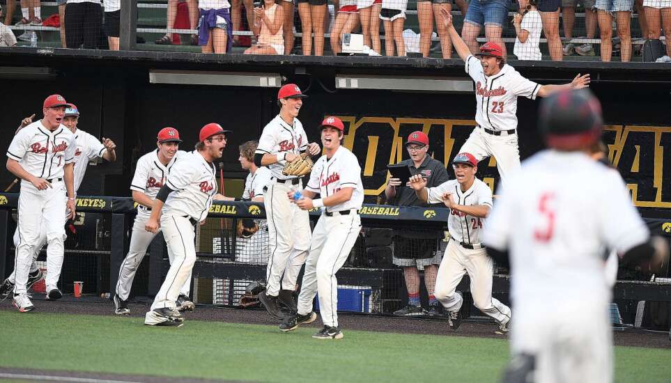 Western Dubuque finds a way again in Class 3A state baseball semifinals