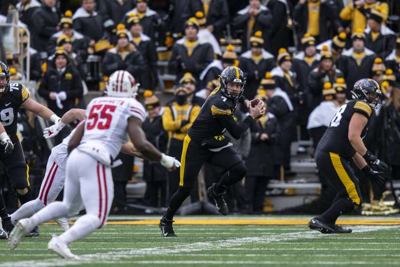 Iowa football rewind: Offensive line issues linger against Wisconsin
