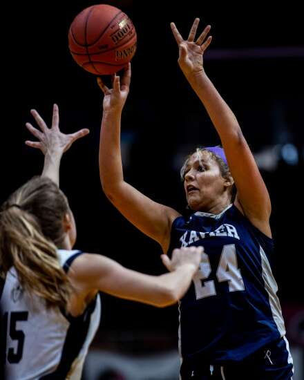 Photos: Cedar Rapids Xavier vs. Sioux City Heelan in Class 4A Iowa high school girls’ state basketball championship