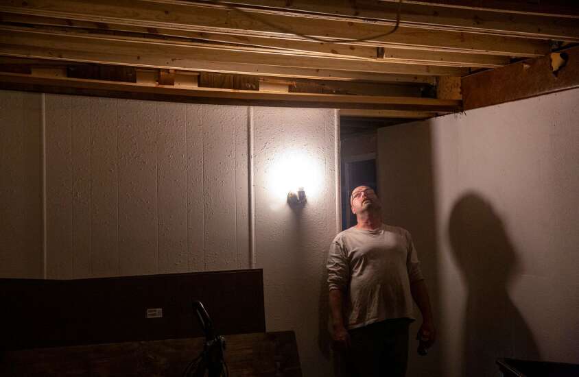 Photos tell story of Cedar Rapids couple still fighting to recover from derecho