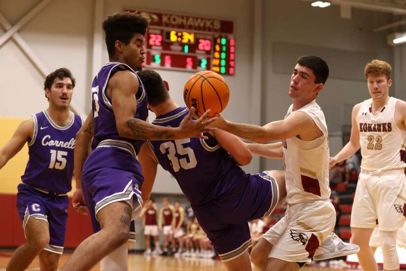 Photos: Cornell vs. Coe basketball doubleheader
