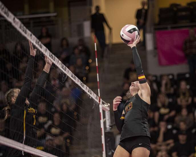 Photos: Hinton vs. Denver in Class 2A state volleyball quarterfinals