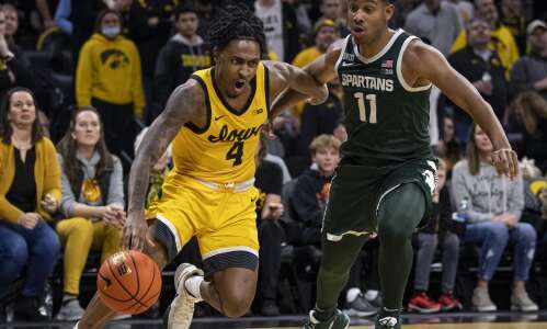 Tom Izzo loses blowout to Hawkeyes, then raves about them