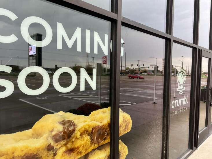 Chew on This: Crumbl Cookies coming to Cedar Rapids, Unimpaired dry bar opens in Iowa City