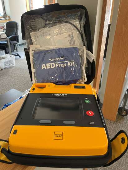 Police departments getting AEDs through grant