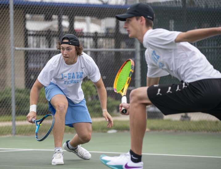 Photos: Class 2A Iowa high school boys’ tennis state tournament 