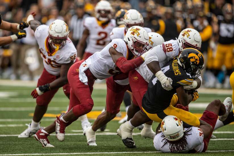 Cyclones shut down, shut up the Hawkeyes and their silent offense