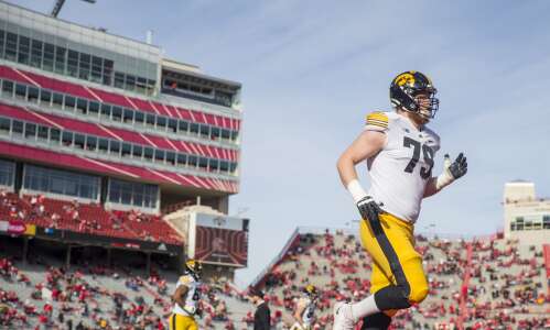 Iowa has more options, experience at offensive tackle in 2022