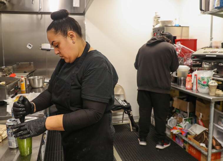 Quad Cities couple opens energy-focused cloud kitchen in Cedar Rapids
